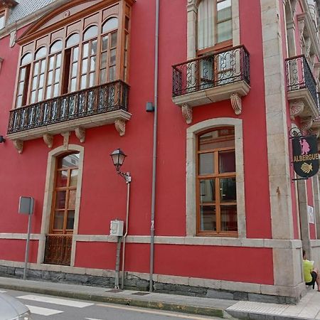 Albergue De Peregrinos Villa De Luarca Exterior photo
